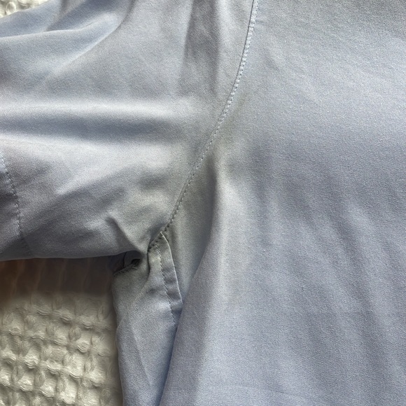 Uniqlo Blouse - Picture 5 of 6